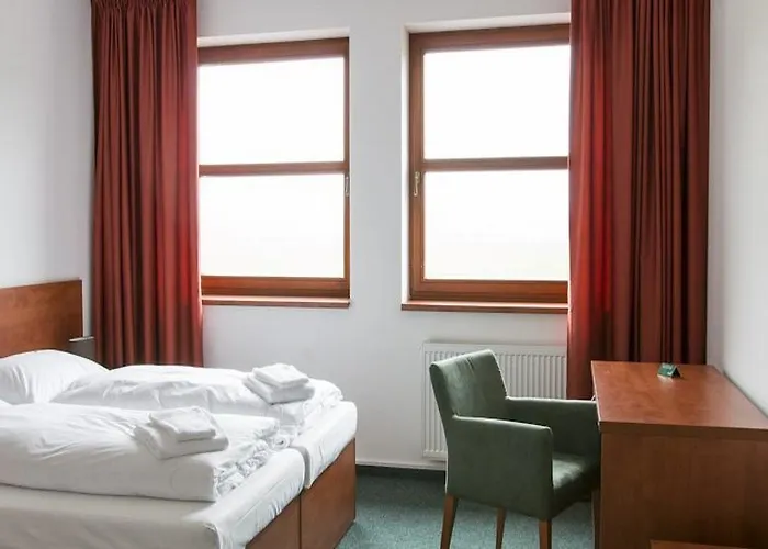Sporthotel Hostivice Hotell